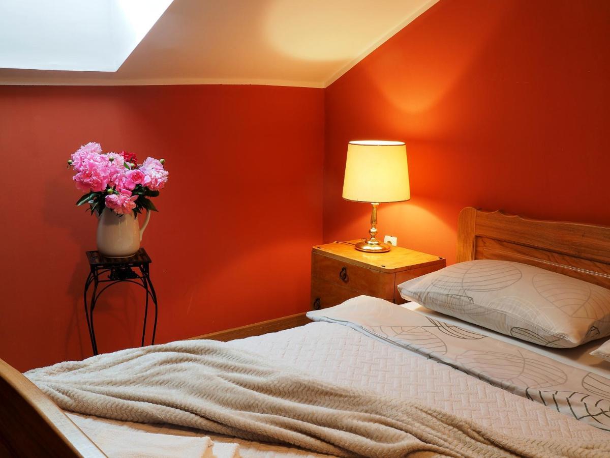 Guest House Sara Latin Kültér fotó
