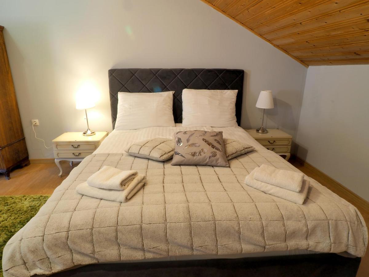 Guest House Sara Latin Kültér fotó